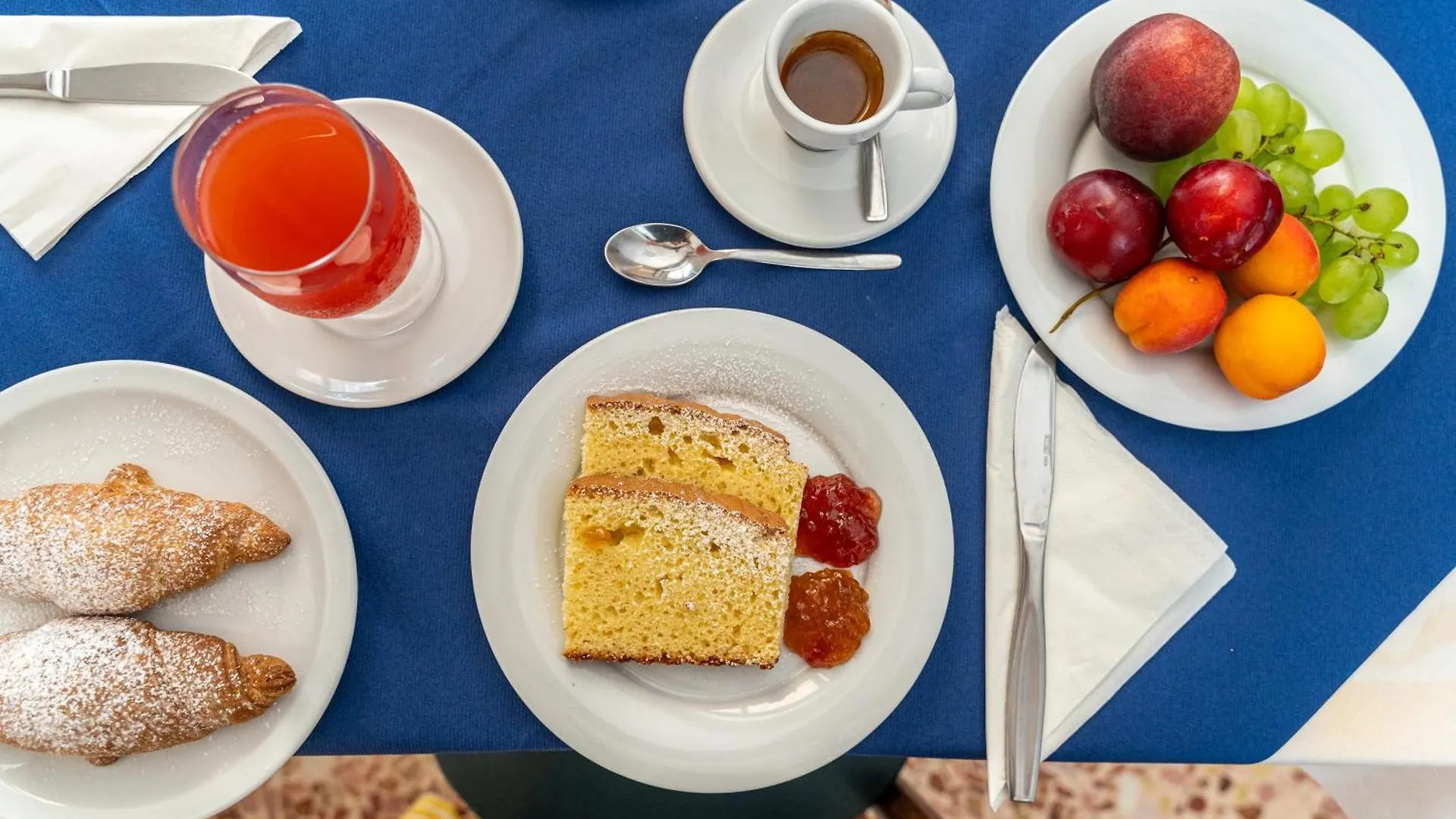 Hotel Lariana Rivazzurra Di Rimini
