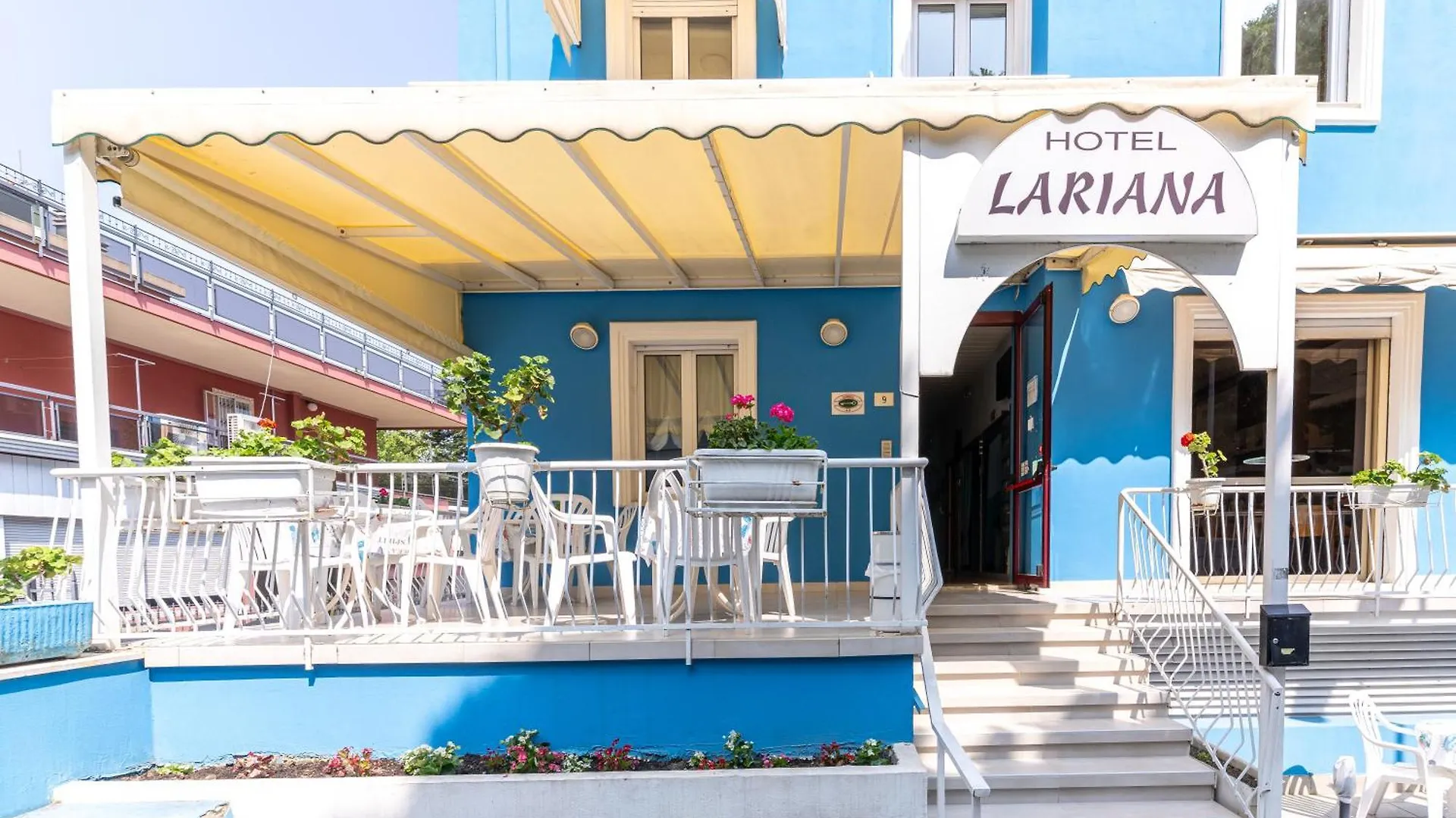 Hotel Lariana Rivazzurra Di Rimini 2*,  Italië